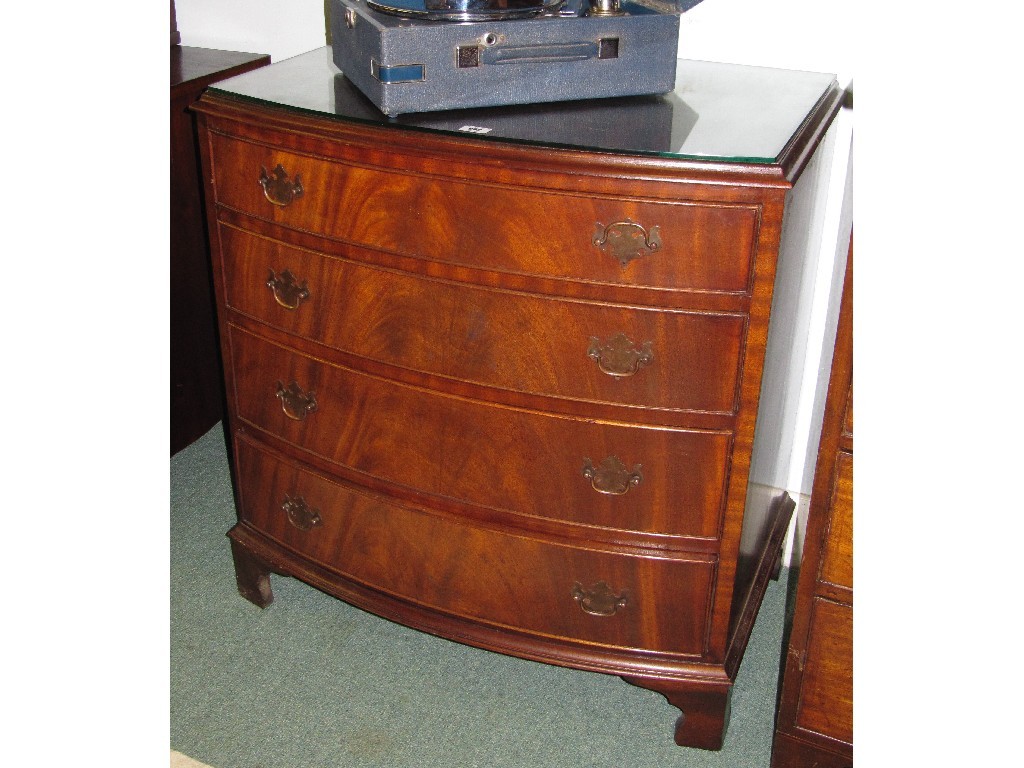 Appraisal: Mahogany bow fronted four drawer chest of drawers