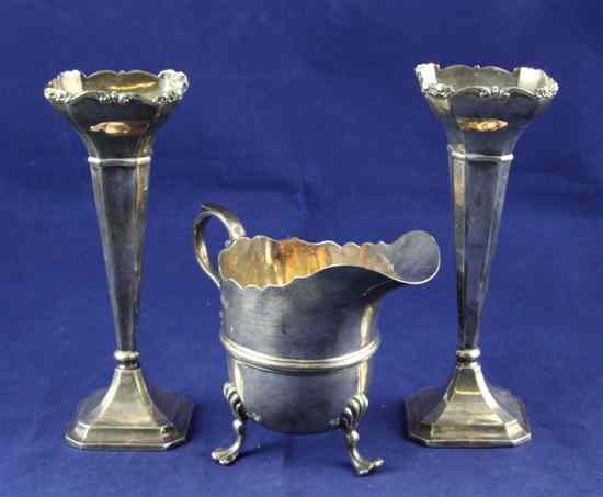 Appraisal: A George V silver cream jug with cut rim on