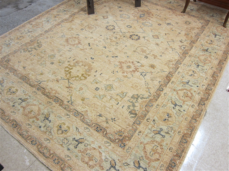 Appraisal: HAND KNOTTED ORIENTAL CARPET West Anatolian Oushak design of scattered