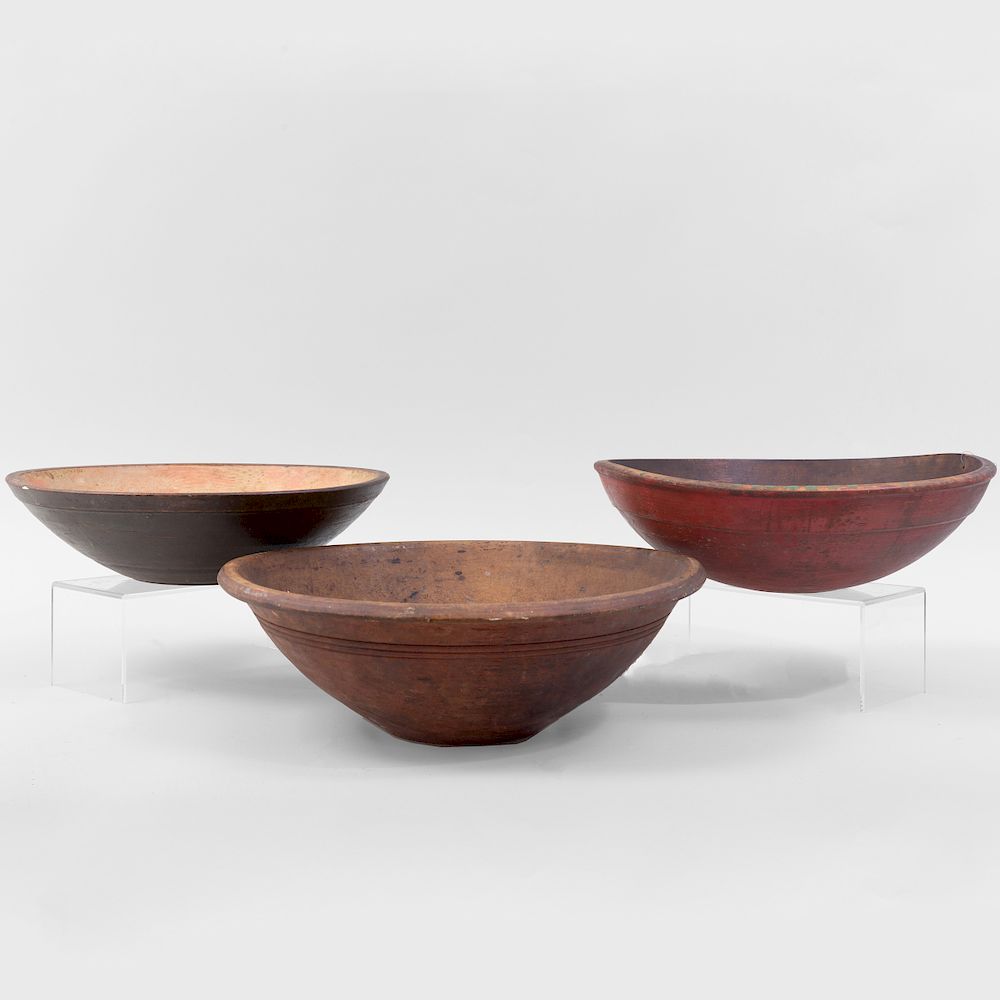 Appraisal: Group of Three American Painted Wood Bowls Two red on