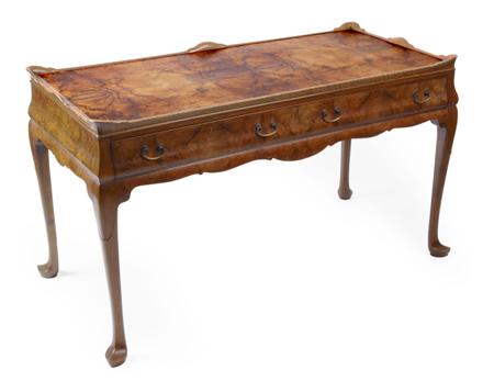 Appraisal: WHYTOCK REID WALNUT WRITING DESK CIRCA the rectangular top with