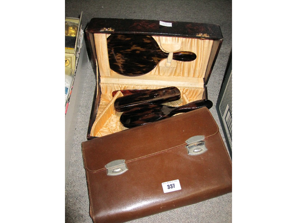 Appraisal: Lot comprising cased dressing table set and toilet set