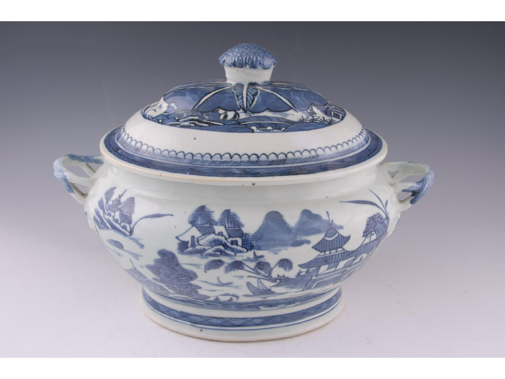 Appraisal: Chinese Export Porcelain Canton Lidded Tureen ca traditional design of