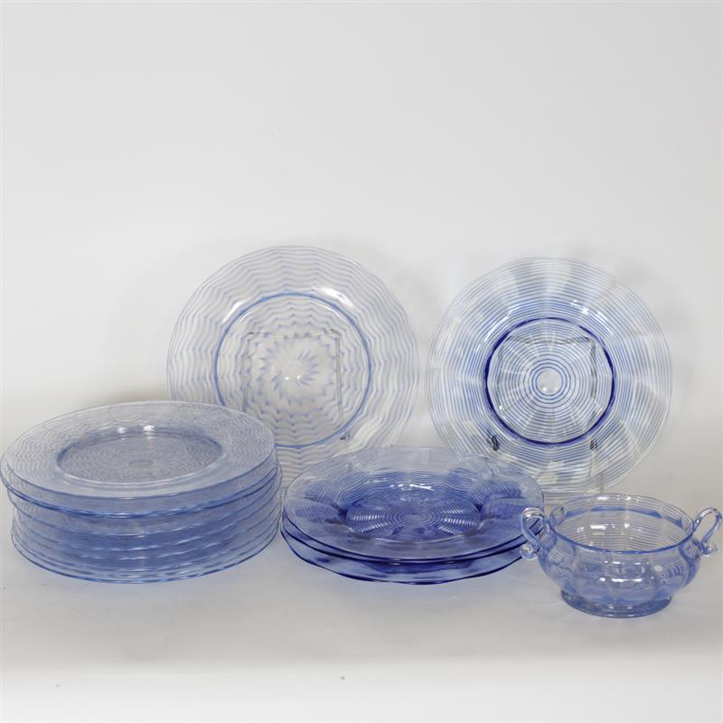 Appraisal: Sixteen piece Libbey-Nash Blue Threaded American Art Glass Dinnerware plates