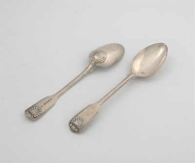 Appraisal: Eight Victorian Fiddle Thread and shell pattern tablespoons all crested