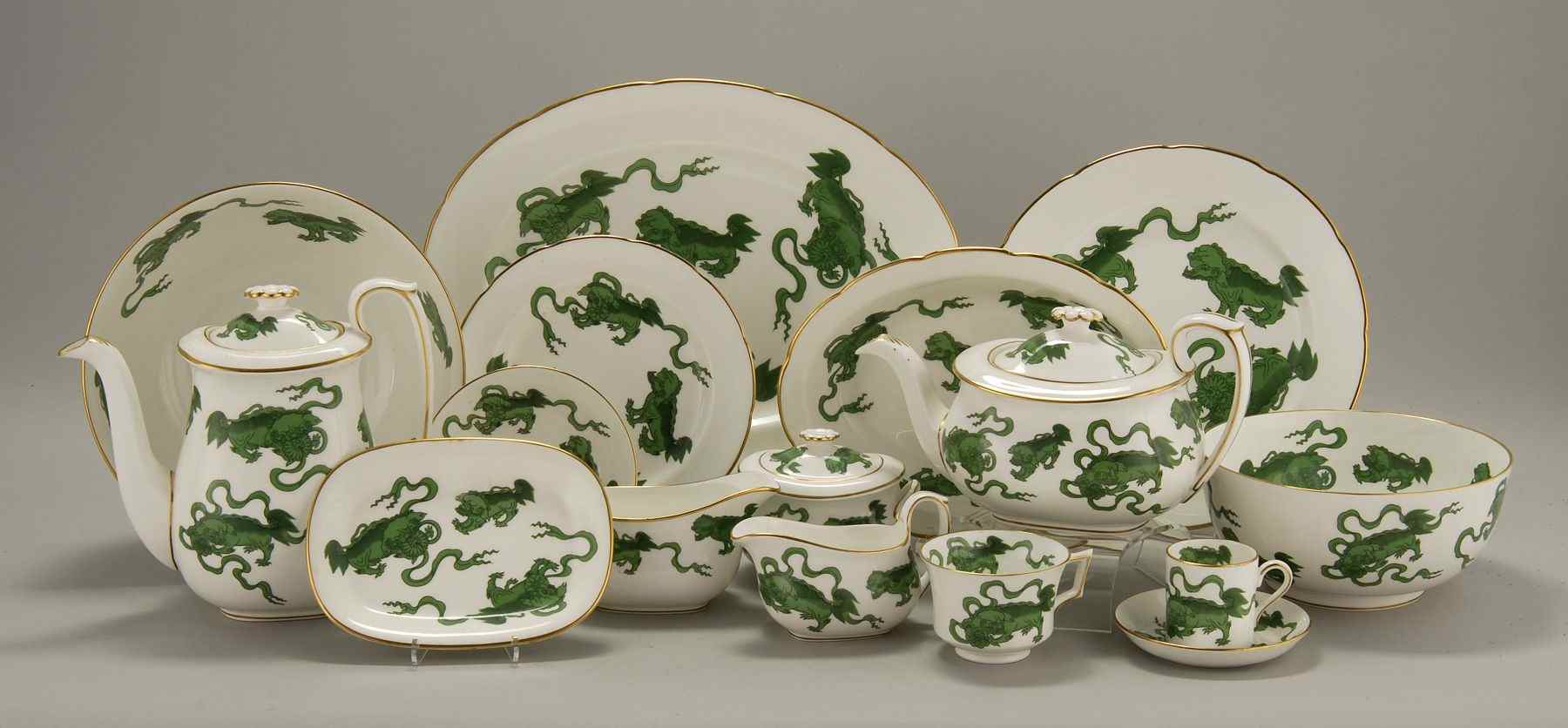 Appraisal: SET OF WEDGWOOD CHINA th CenturyIn the Chinese Tigers'' pattern