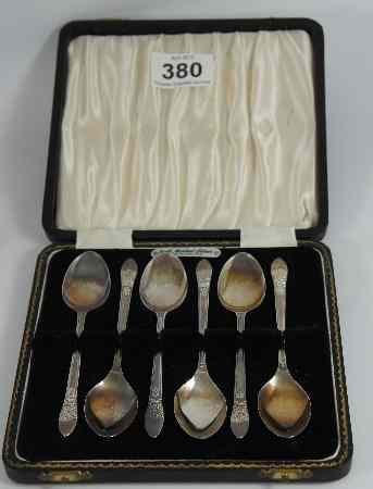 Appraisal: A set of Six Hallmarked Silver Cased Tea Spoons