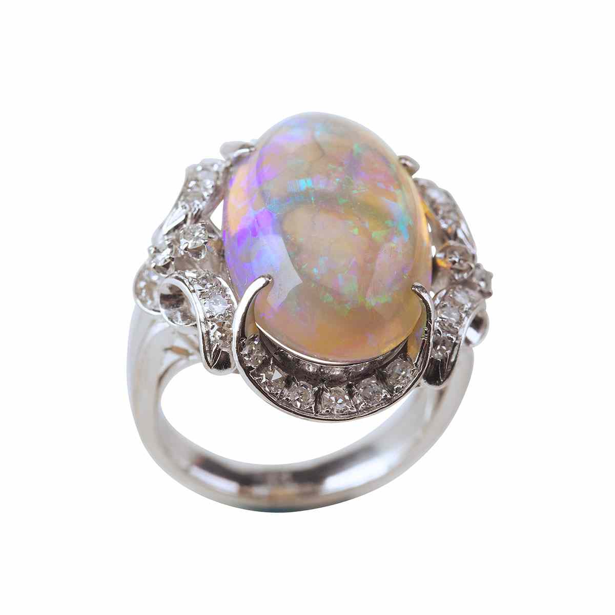 Appraisal: k White Gold Ring set with an oval jelly opal