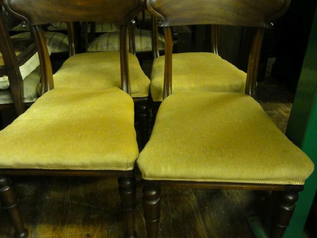 Appraisal: A set of six Victorian mahogany dining chairs with shaped