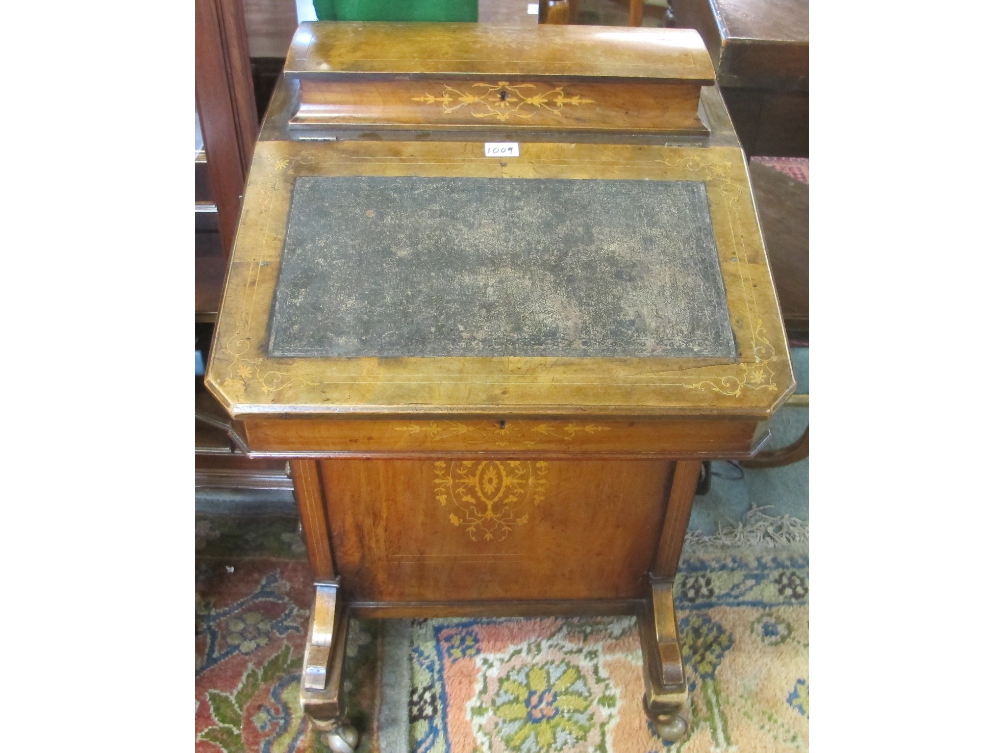 Appraisal: A Victorian walnut Davenport desk