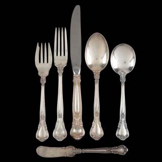 Appraisal: Gorham Chantilly Sterling Silver Flatware Service pieces including knives in