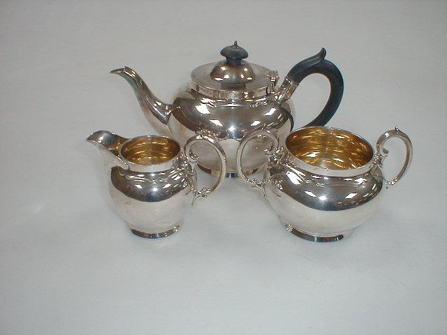 Appraisal: A George V silver teaset of globular form Maker CA