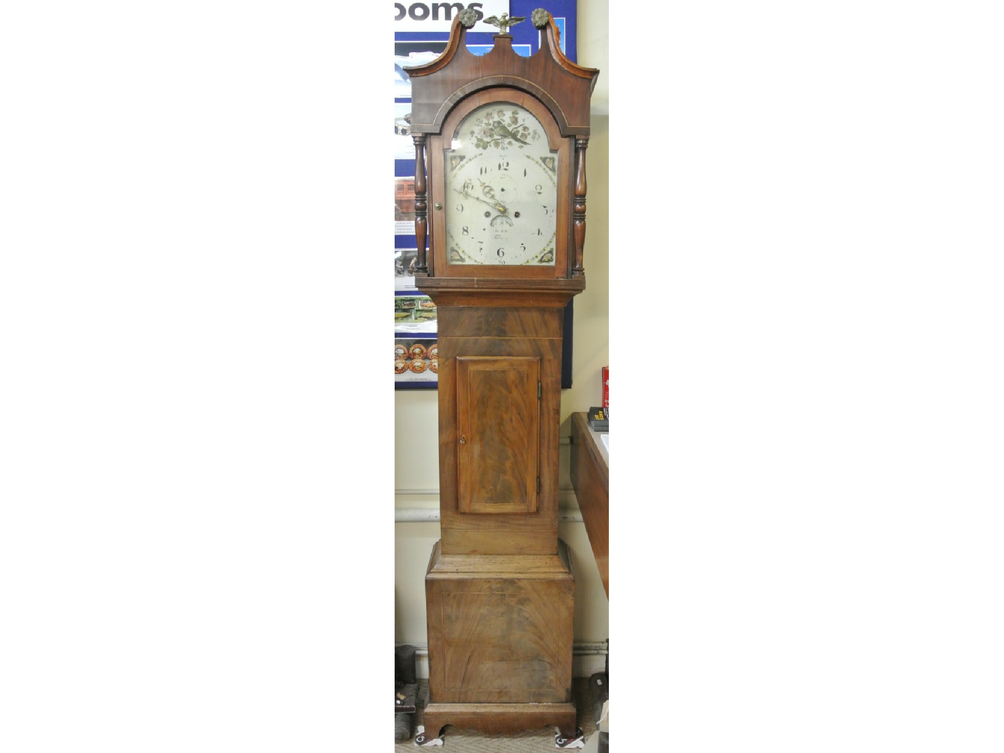 Appraisal: A small th century mahogany longcase clock the hood with