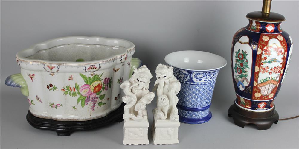 Appraisal: CHINESE EXPORT STYLE FAMILLE ROSE FOOT BATH of flaring oval