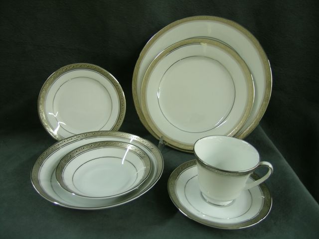 Appraisal: Set of eleven Noritake china Crestwood Platinum five piece place