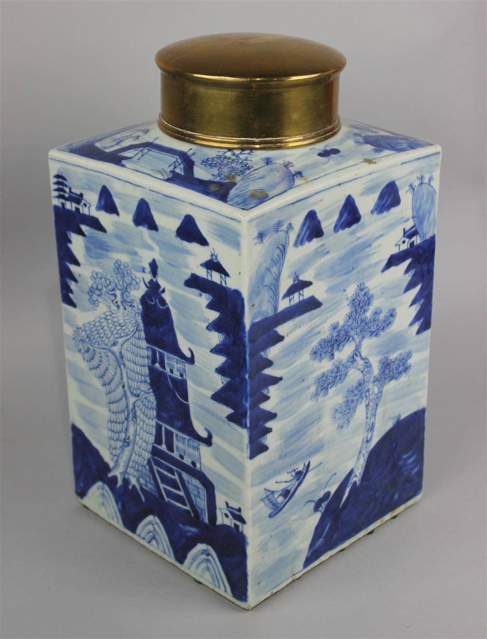 Appraisal: CHINESE EXPORT BLUE AND WHITE TEA CANISTER TH CENTURY the