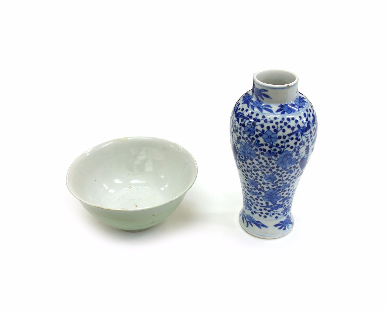 Appraisal: A Chinese porcelain bowl th century on a circular foot