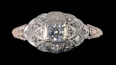 Appraisal: Vintage diamond ring set with central round brilliant-cut diamond