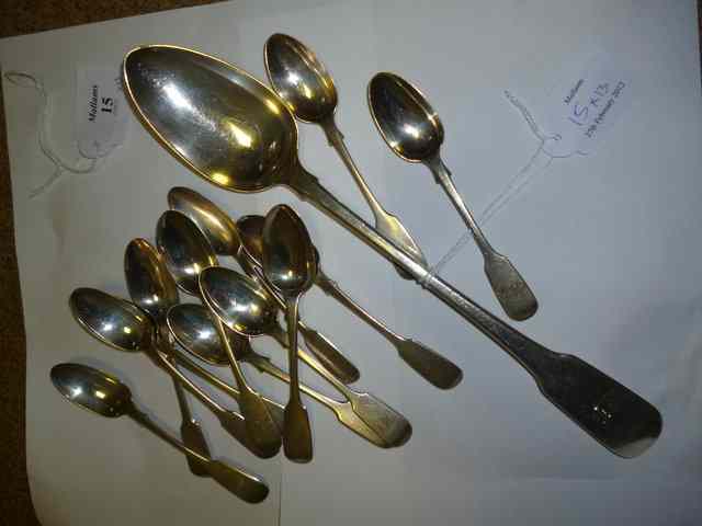 Appraisal: A SET OF TWELVE VICTORIAN FIDDLE PATTERN TEASPOONS marks for