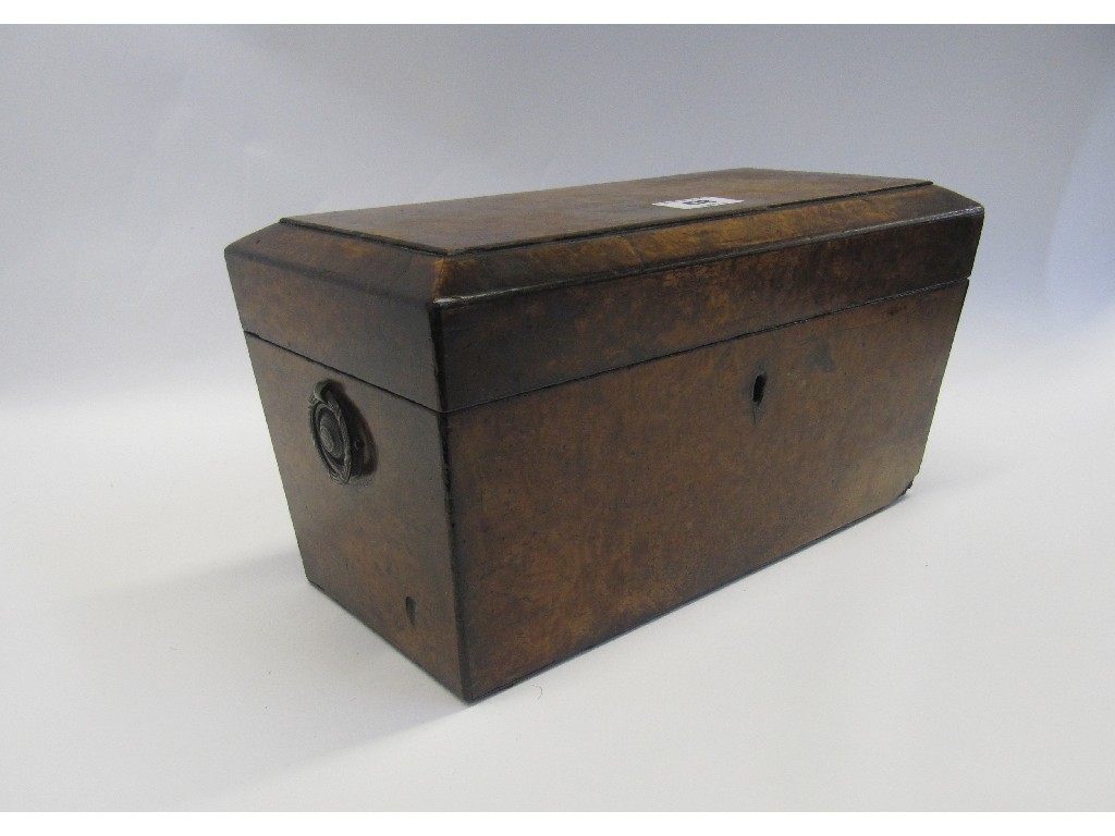 Appraisal: A burr walnut tea caddy