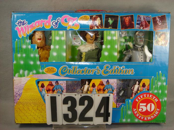 Appraisal: Collectors Edition Wizard of Oz th Anniversary doll set set