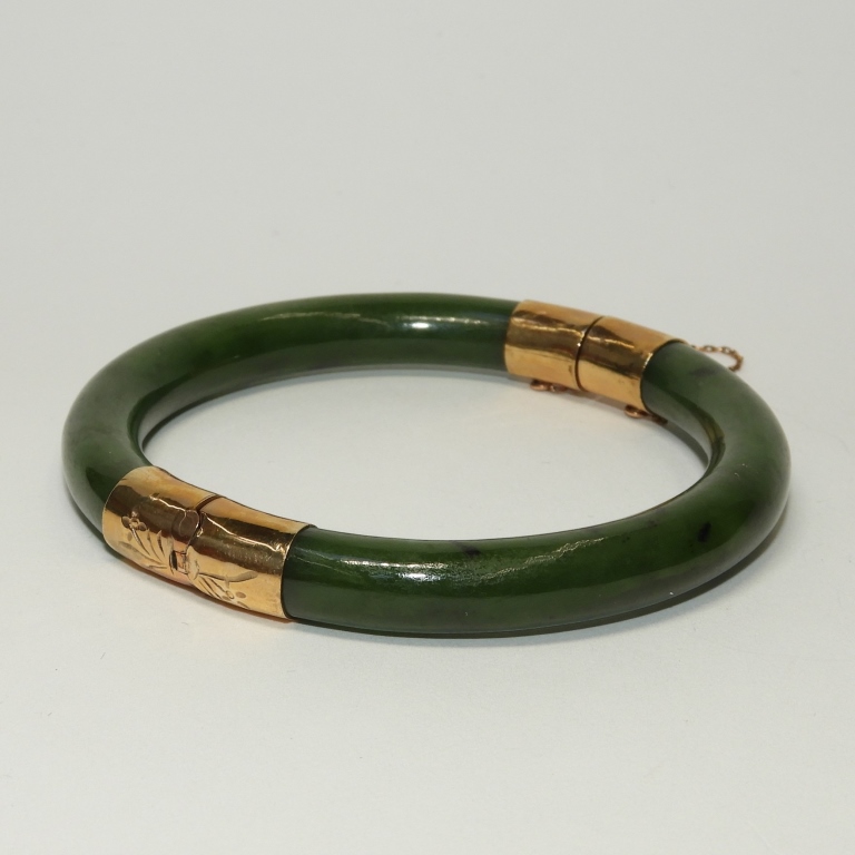 Appraisal: CHINESE KT GOLD SPINACH JADE BANGLE BRACELET China th CenturyHighly