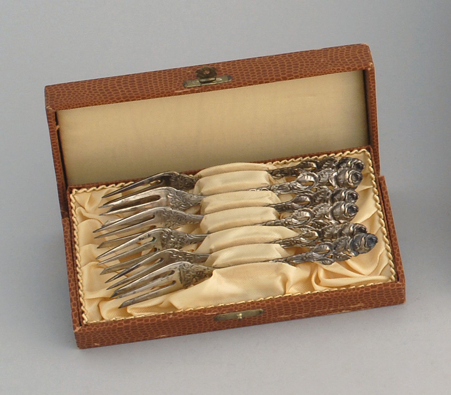 Appraisal: CASED SET OF SIX CONTINENTAL SILVER HORS D'OEUVRES FORKS Each