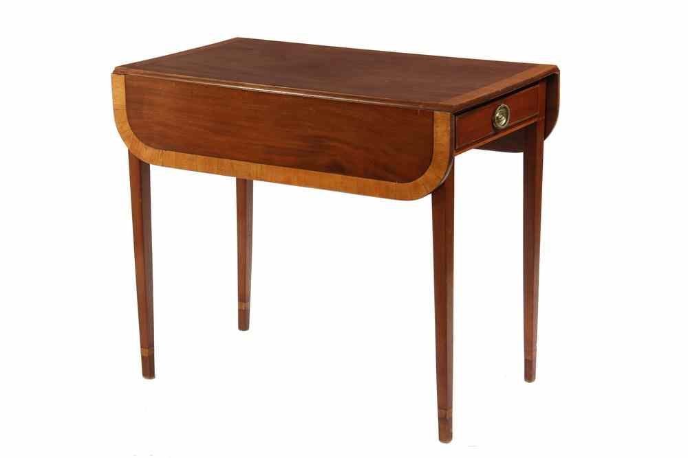 Appraisal: PEMBROKE TABLE -Hepplewhite Period Drop-Leaf Pembroke Table in mahogany with