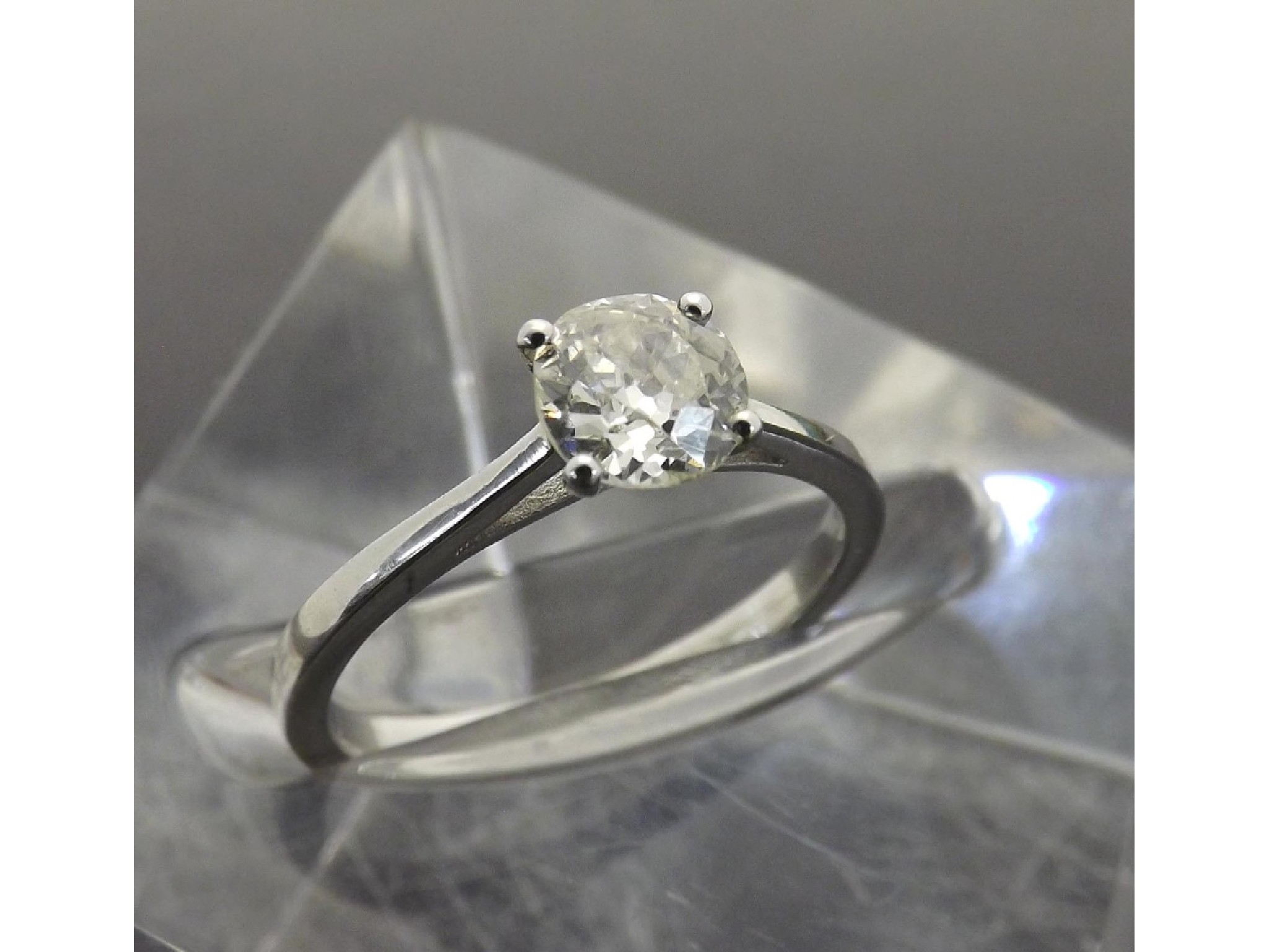 Appraisal: ct white gold old-cut solitaire diamond ring ct approx clarity