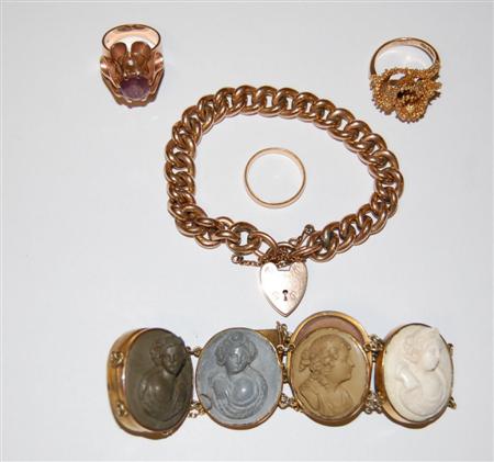 Appraisal: A collection of items to include a ct rose gold