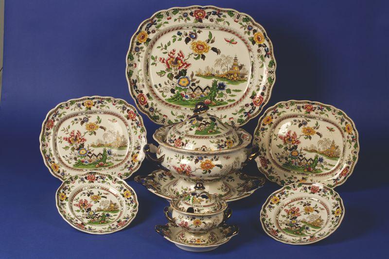 Appraisal: AN EXTENSIVE VICTORIAN IRONSTONE TYPE DINNER SERVICE Chinese Flora pattern