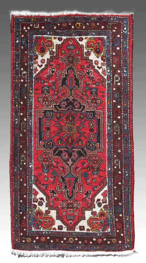 Appraisal: SEMI-ANTIQUE PERSIAN HAMADAN HAND KNOTTED WOOL RUG ' '' x