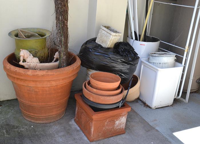 Appraisal: QUANTITY OF TERRA COTTA METAL AND GLAZED CERAMIC PLANTERS