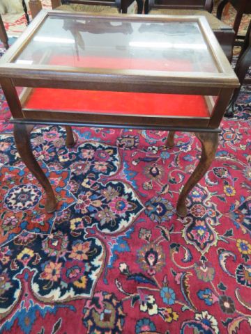 Appraisal: Vitrine Cabinet lift top Queen Anne legs