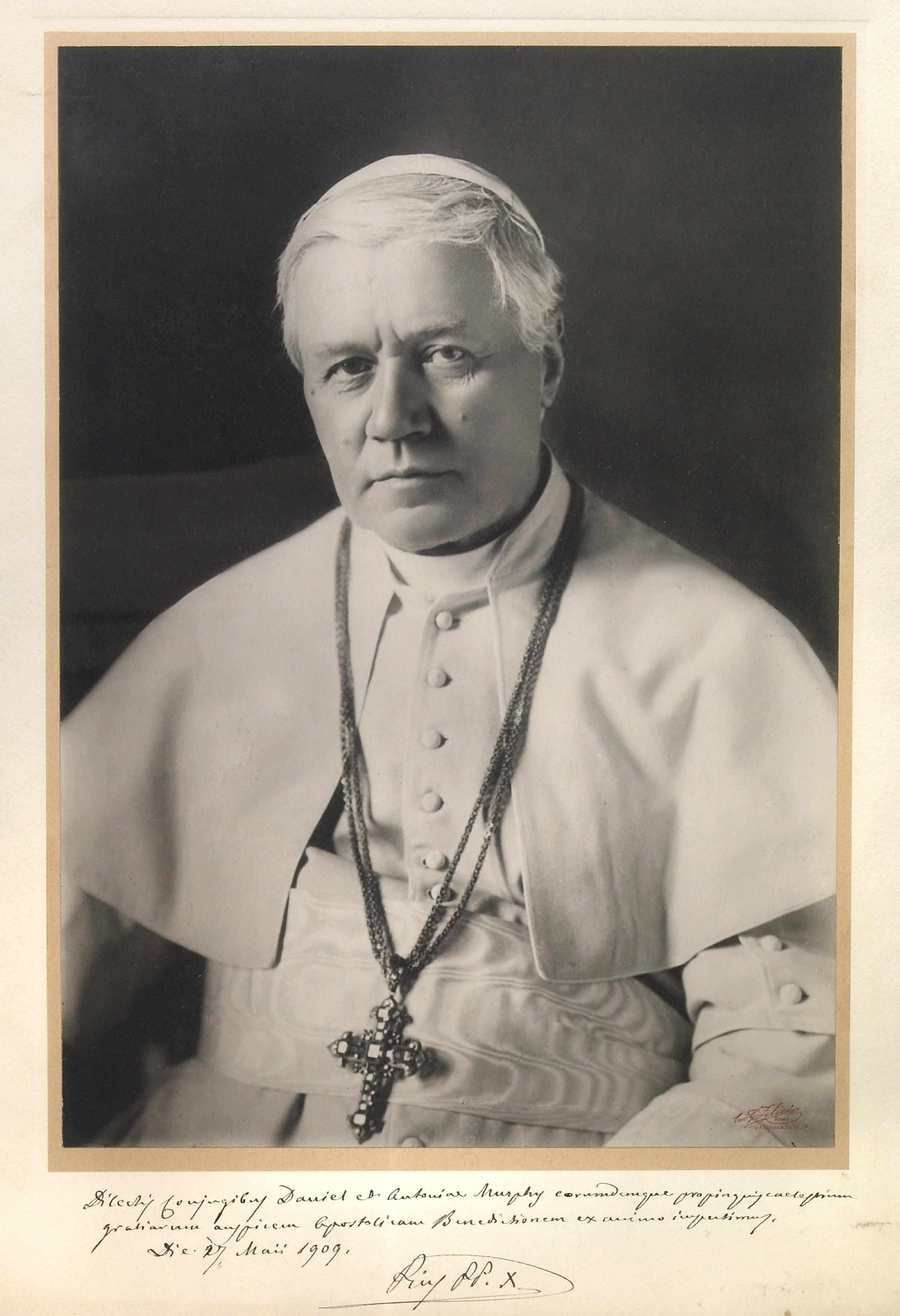 Appraisal: Pius X - Photograph Signed and Inscribed in Latin ''Pius