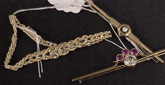 Appraisal: JEWELRY Three pieces k jewelry two bar pins and one