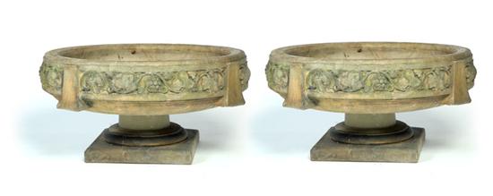 Appraisal: PAIR OF GARDEN URNS Lake Bluff Illinois ca concrete Shallow