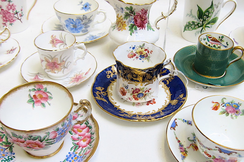 Appraisal: COLLECTION ASSORTED HAMMERSLEY TABLEWARE pieces mostly teacups and saucer sets