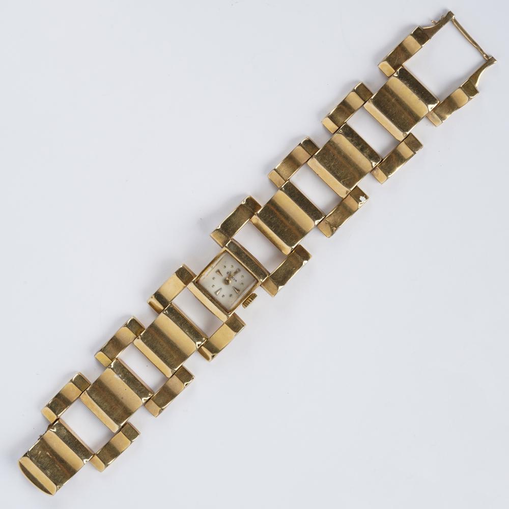 Appraisal: KARAT YELLOW GOLD RETRO WATCHWith a x mm square white