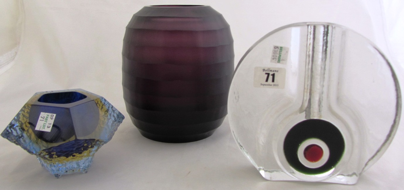 Appraisal: A purple studio vase by Guaxs cm high a contemporary