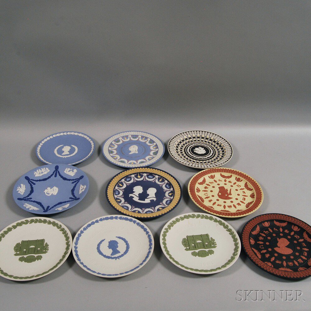 Appraisal: Ten Assorted Wedgwood Commemorative and Decorative Jasper Plates including Christmas