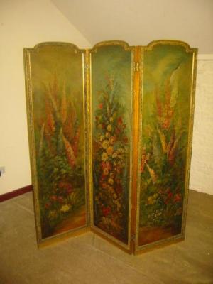 Appraisal: A CARVED AND GILT WOOD FOLDING SCREEN comprising three arched