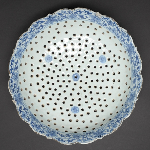 Appraisal: A Chinese export blue and white cress dish late th