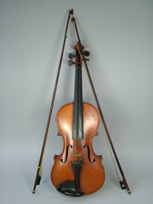 Appraisal: A Violin early th century bearing label 'Artist Violin A