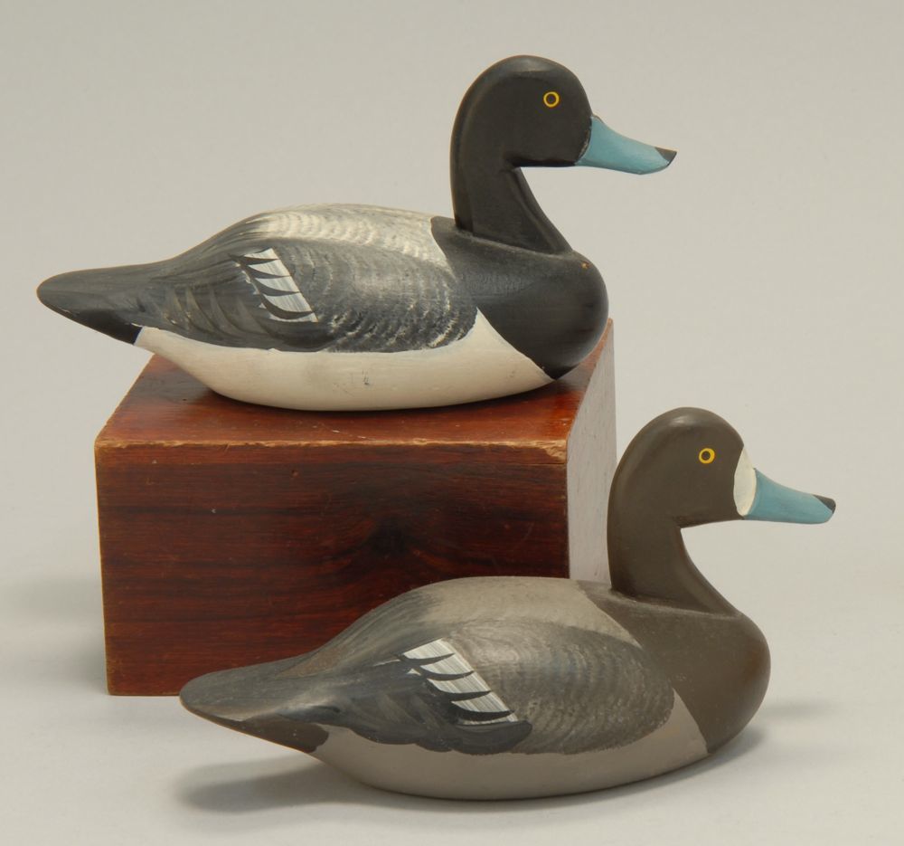 Appraisal: PAIR OF MINIATURE BLUEBILLS By Roger Eurie of Rock Hall