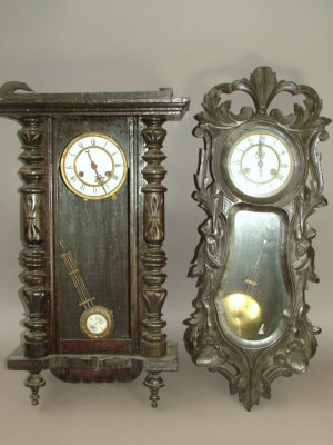 Appraisal: A Continental wooden cased regulator type wall clock the case