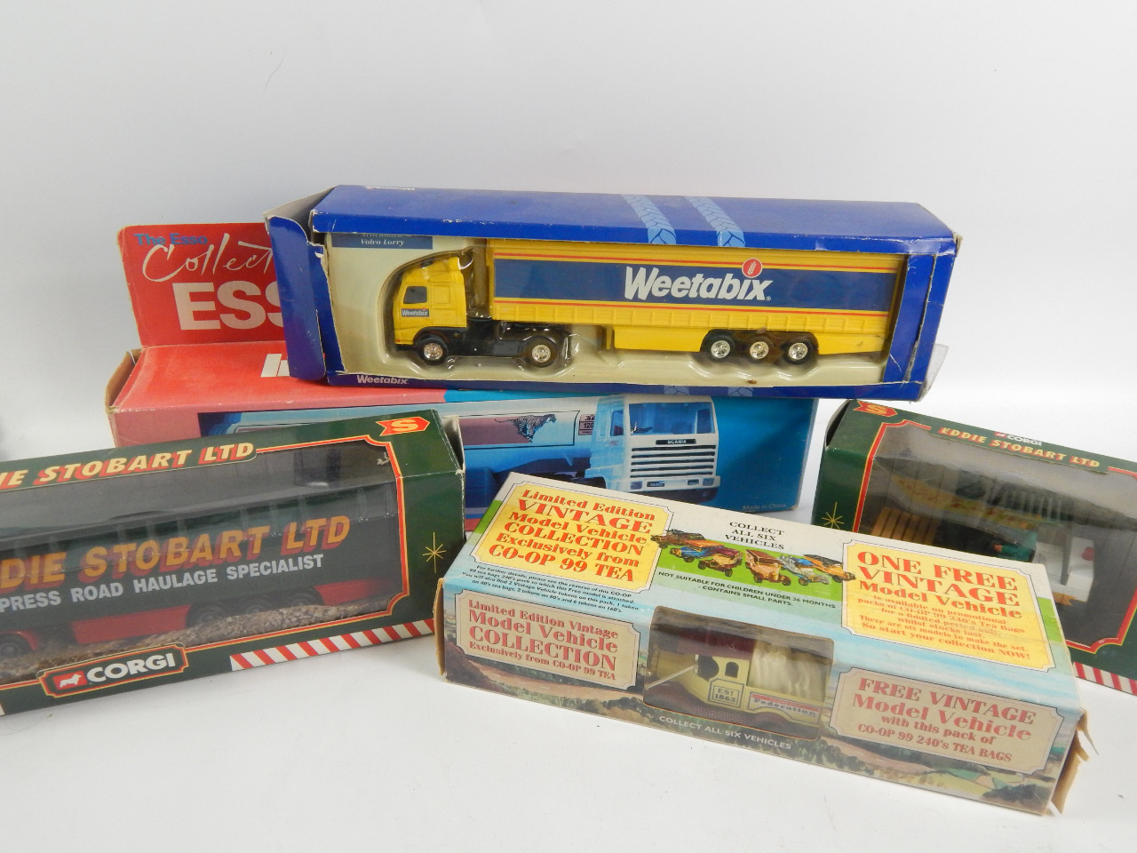 Appraisal: A collection of various die cast and other model vehicles