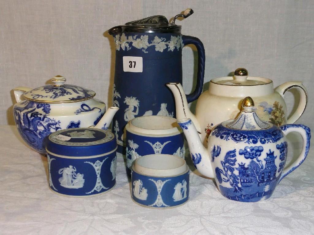 Appraisal: A Royal Worcester Blue Dragon pattern teapot and cover a