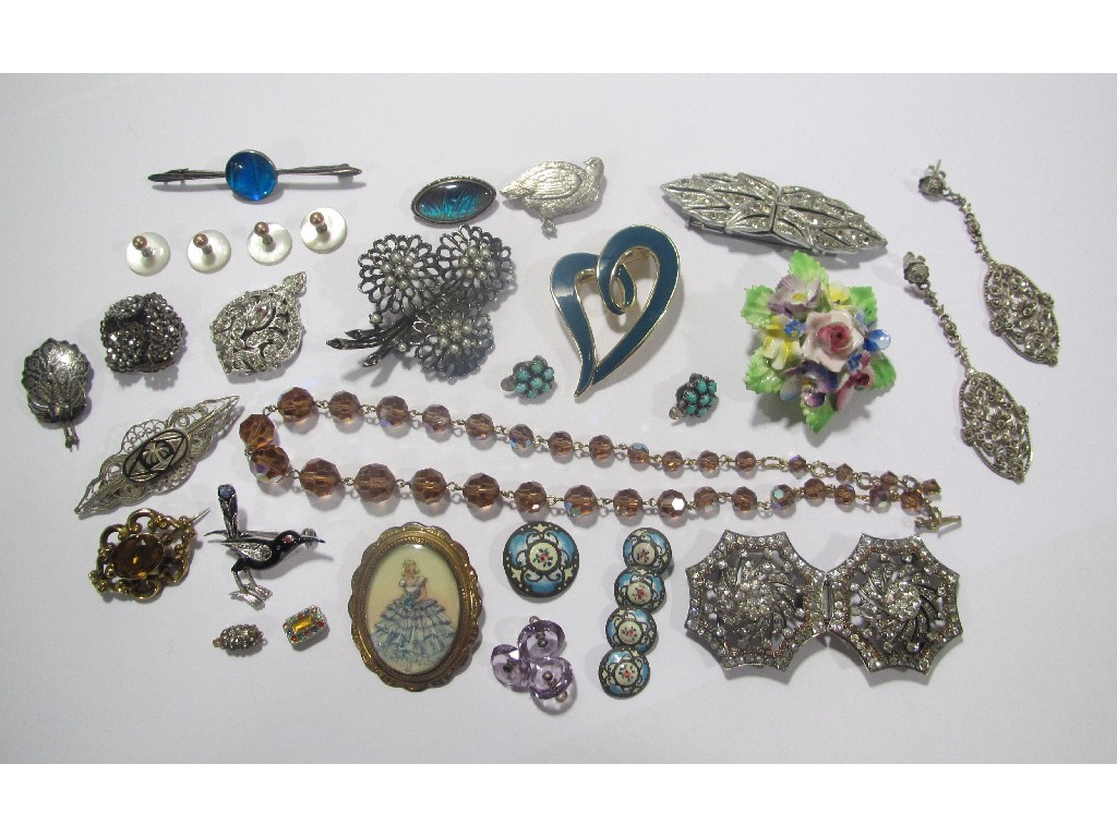 Appraisal: Lot of early th century silver and costume jewellery to