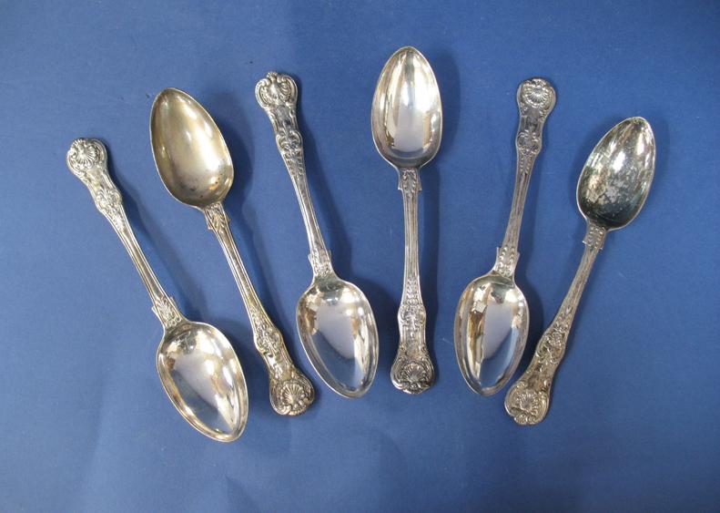 Appraisal: A HARLEQUIN SET OF SIX GEORGE IV AND LATER DESSERT